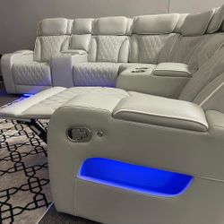 Olivia 🎉 brand new/ modern/luxury 🌼 Power Recliner Sectional Sofa with LED Lighting