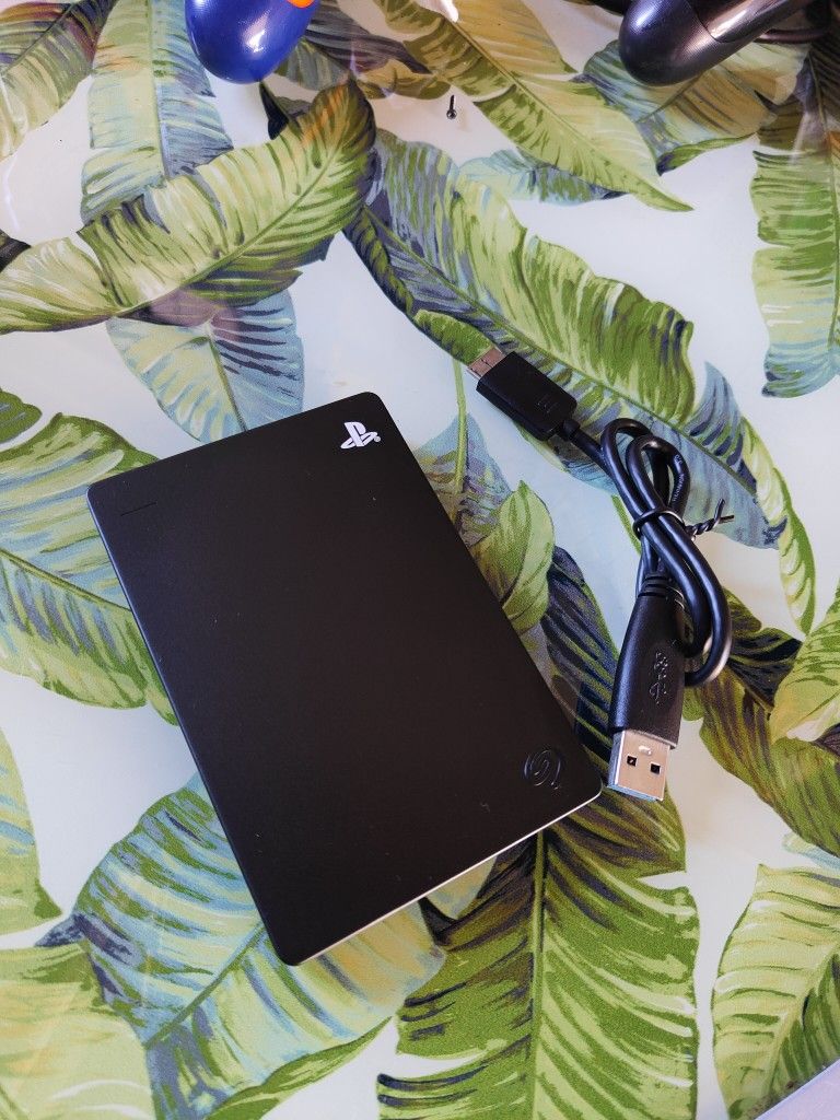 PS4 HDD EXTERNAL DRIVE 2 TB