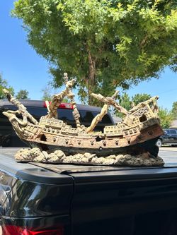 Boat for your aquarium
