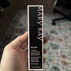 Mary Kay CC Cream Complexion Corrector Cream With Sunscreen SPF 15 not free