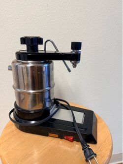 Electric espresso and cappuccino maker