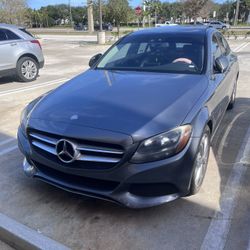 2017 Mercedes Benz C300