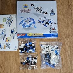 NEVER USED Space Team 3 In 1 Rebuilds Into 3 Models.

