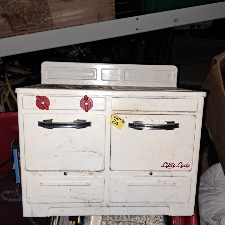 Vintage Empire Little Lady Toy Tin Stove / Oven