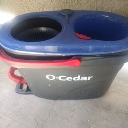 O Cedar Bucket