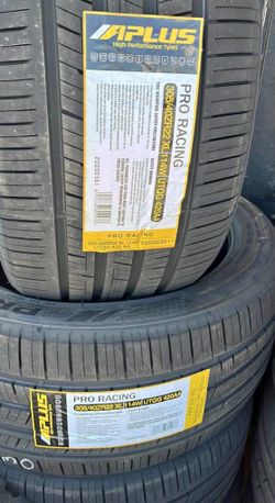 305/40/22 New Set Of Tires