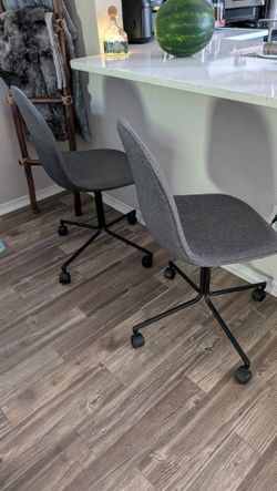 Swivel chairs