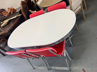 Retro Oval Dining Table with 4 Red Chairs