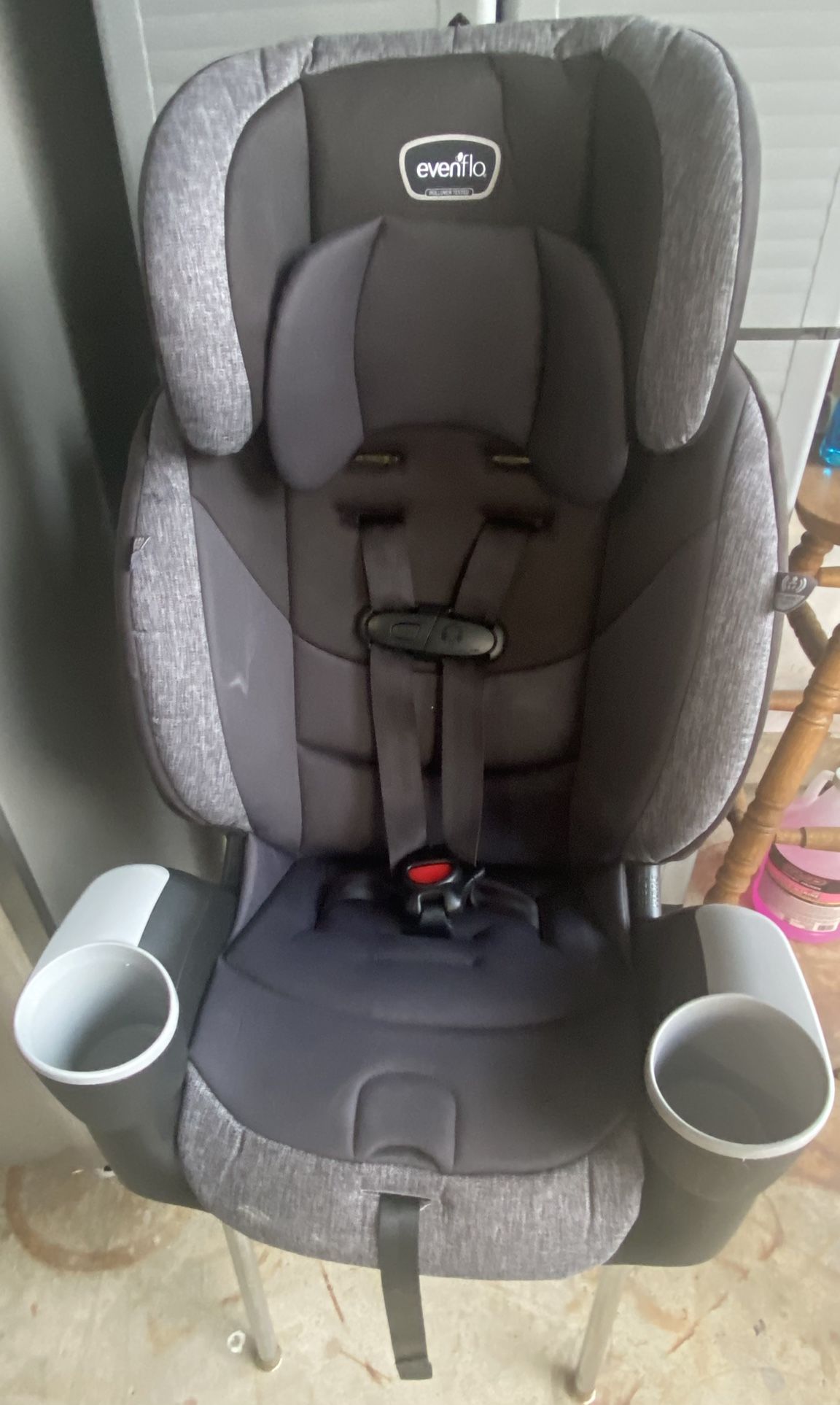 Evenflo maestro Sports Harness Booster Car Seat 