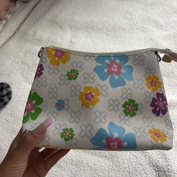 small flower clutch bag
