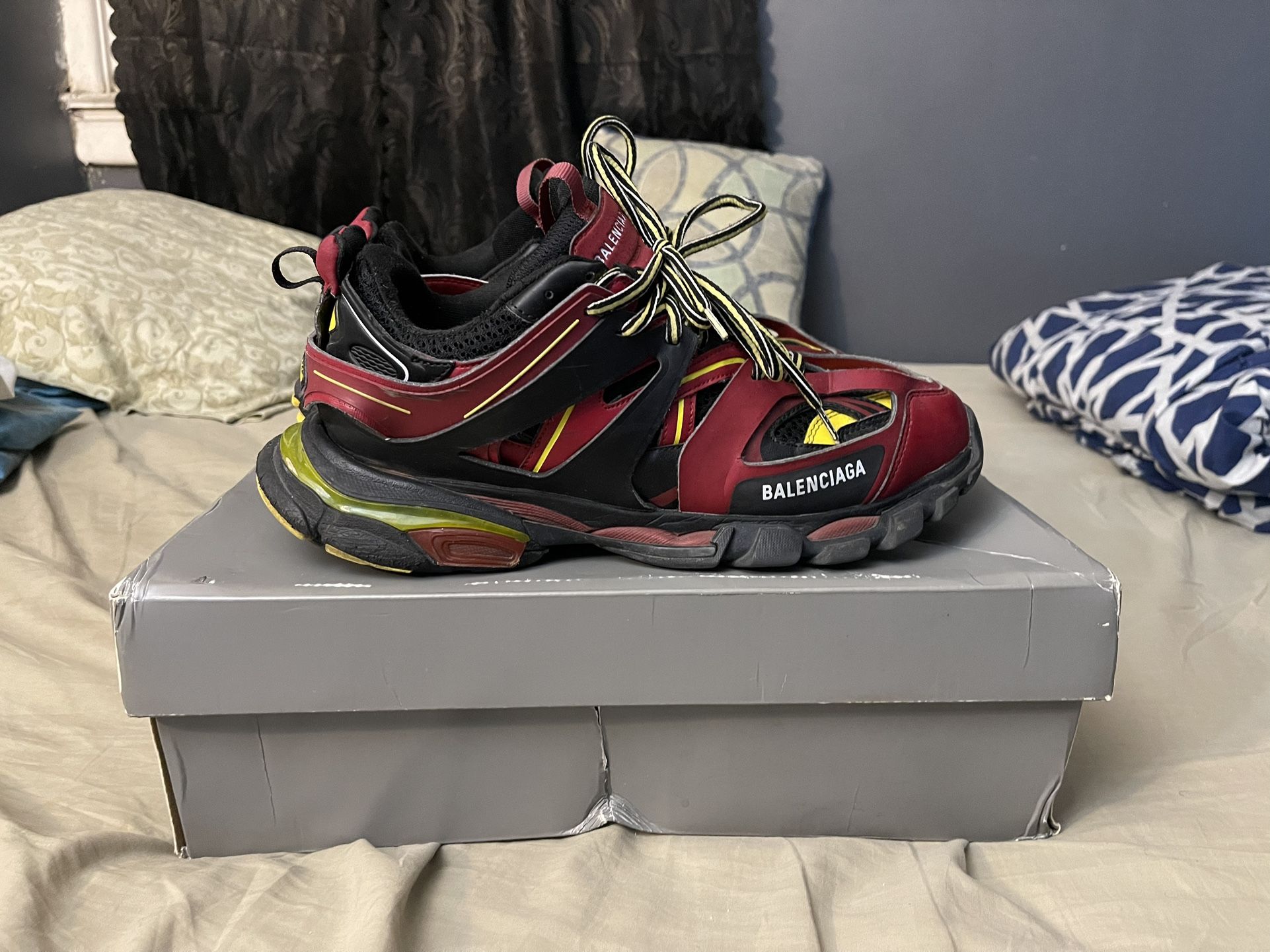 Balenciagas Track 1 Burgundy/black Size 12,All Products : American Fashion Style Bags On Sale