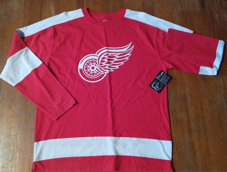 Men's Size Large New Tags Detroit Redwings Hockey Team