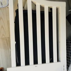 Millbury Baby Apple Seed Crib / Toddler Bed Pieces