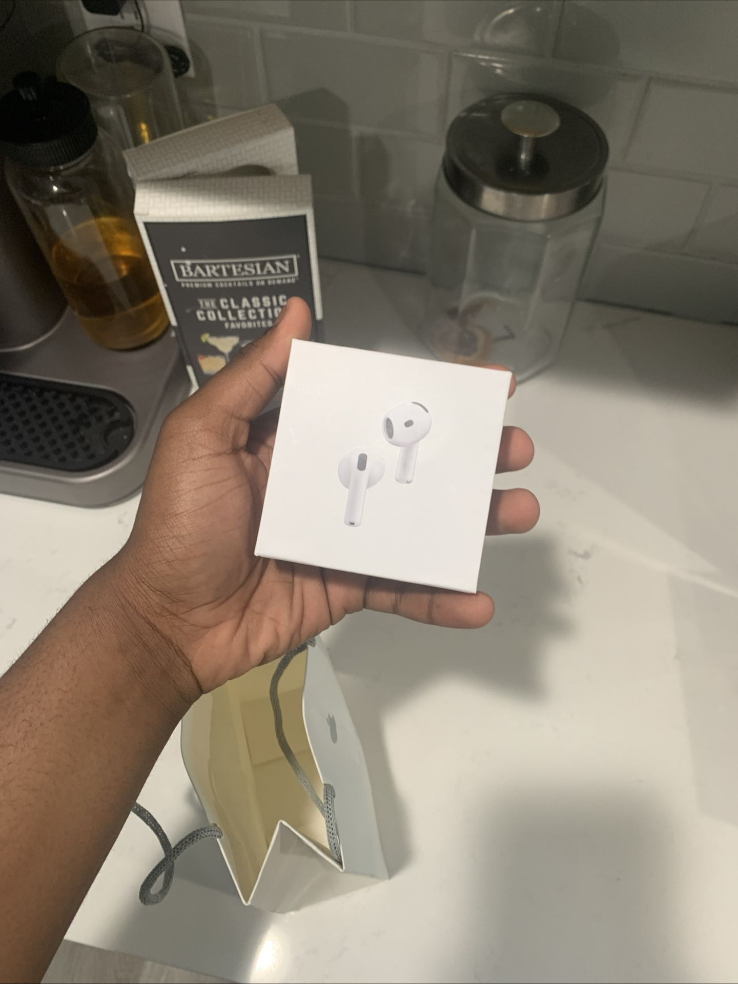 AirPod 4 Noise Cancellation