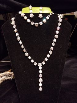 3 piece set bling necklace bracelet and earrings