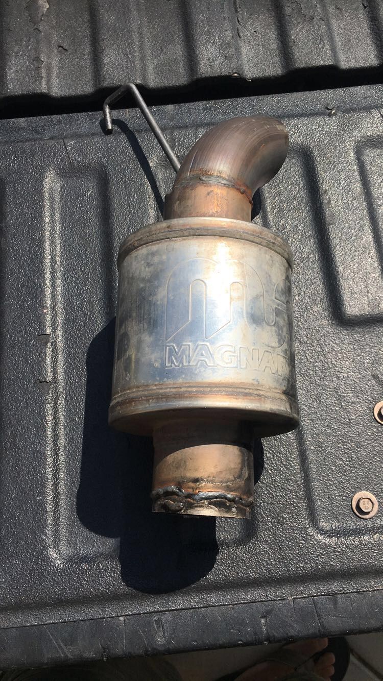 Magnaflow race bullet muffler