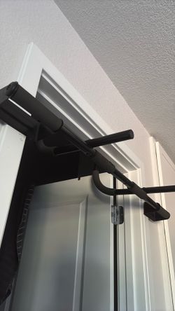 Pull Up Bar