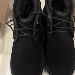 Women’s Chukka Boots black Size 9.0 
