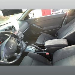 2011 Nissan Altima Coupe 2.5s 