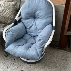 Silla Egg