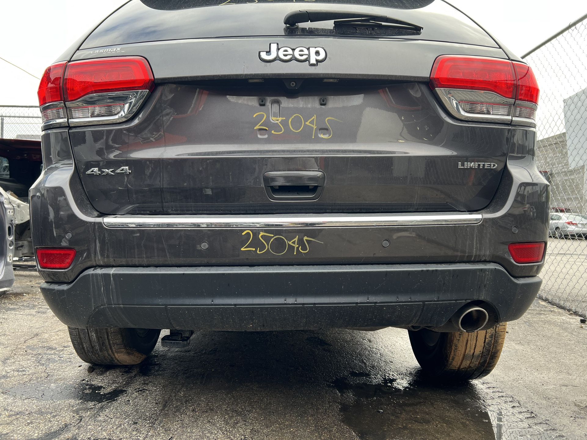 2014 2021 Jeep Grand Cherokee Limited Rear Bumper Assembly GREAT CONDITIONS✅ WE DELIVER 🚚