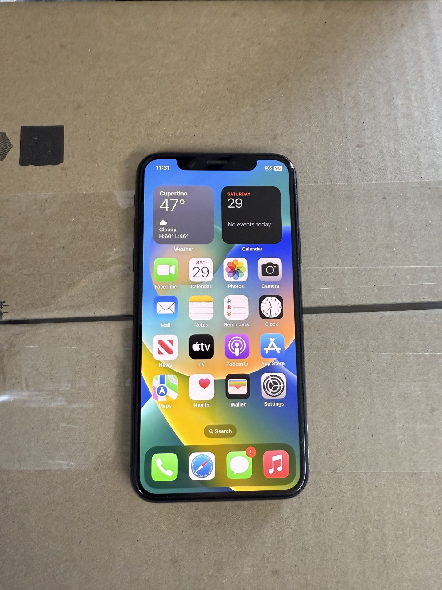 64 GB iPhone XS, Verizon, AT&T, T-Mobile, unlocked