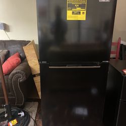 Magic  Chef 10.0 Cubic Refrigerator 