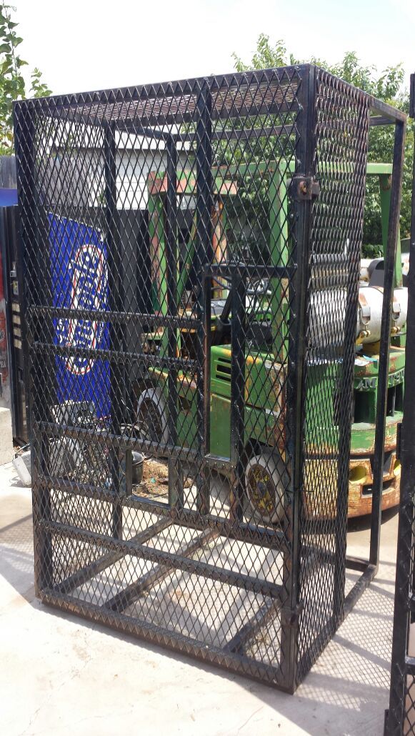 Vending Machine Snack Cage for Sale in Venus, TX OfferUp