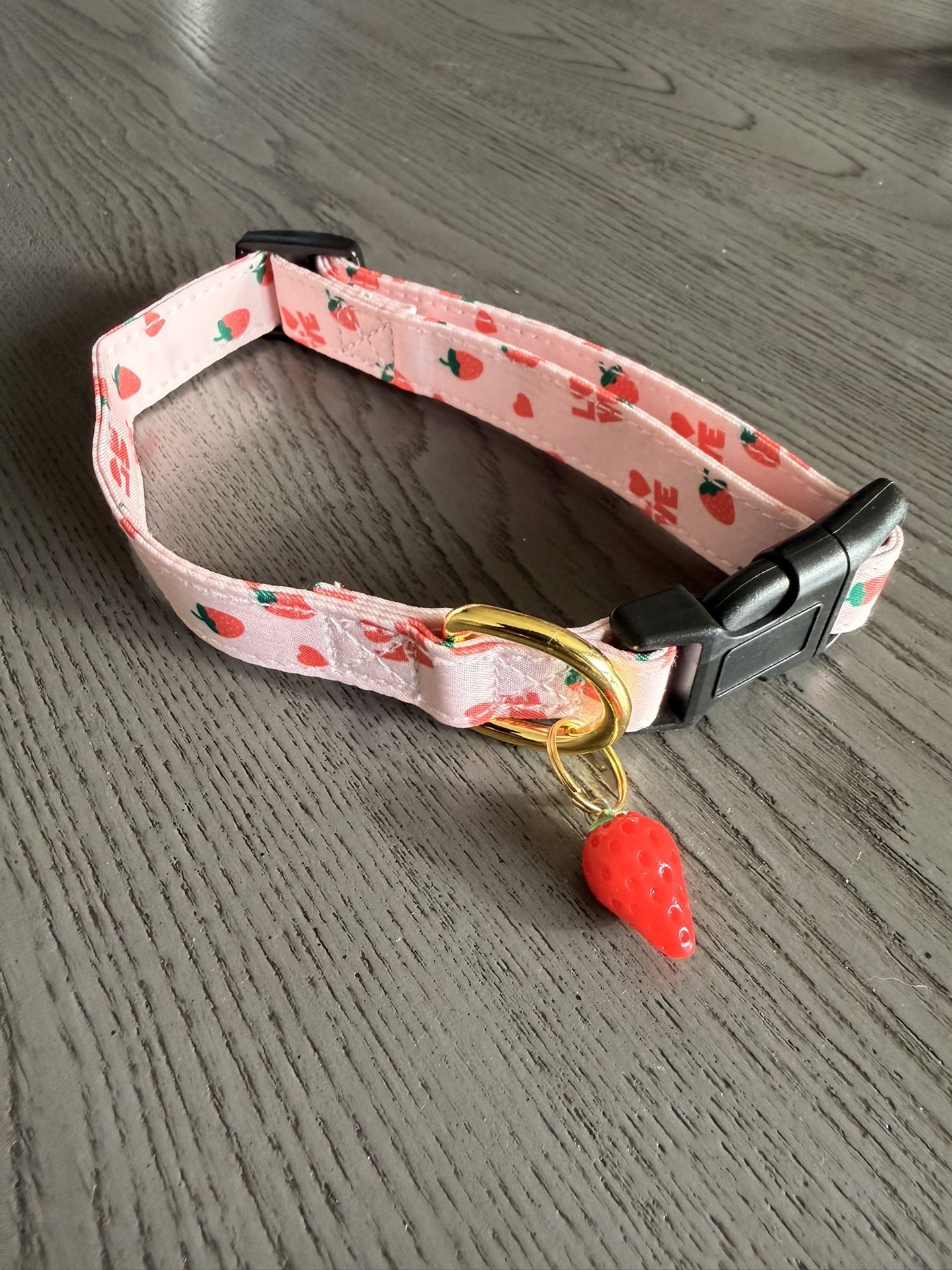 New Strawberry Print Dog Collar