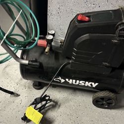 8 Gal. 150 PSI Portable Electric Oil-Free Horizontal Hotdog Air Compressor with Rubber Wheels and 1-Quick Coupler 