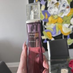 GIVENCHY Very Irresistible EDP 2.5 Oz 