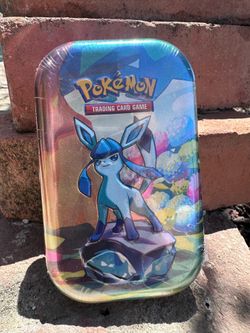 Prismatic Mini Tin Glaceon