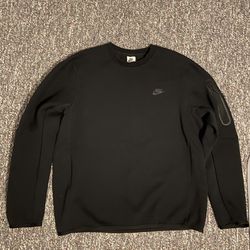 Nike tech crewneck