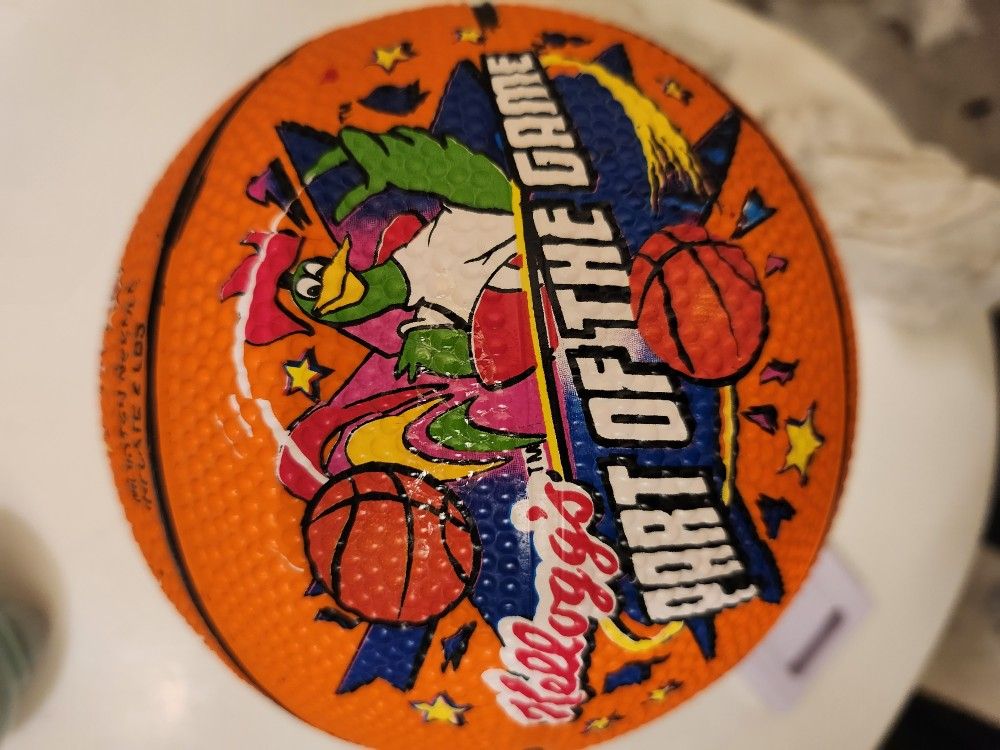 THIS IS SO CEREAL!!! I MEAN SERIOUS, KELLOGGS COLLECTORS MINI BASKETBALL AND TOP