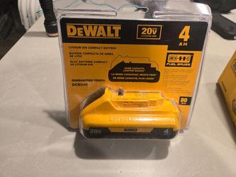 DeWalt 20V Max 4Ah Lithium Ion Battery DCB240