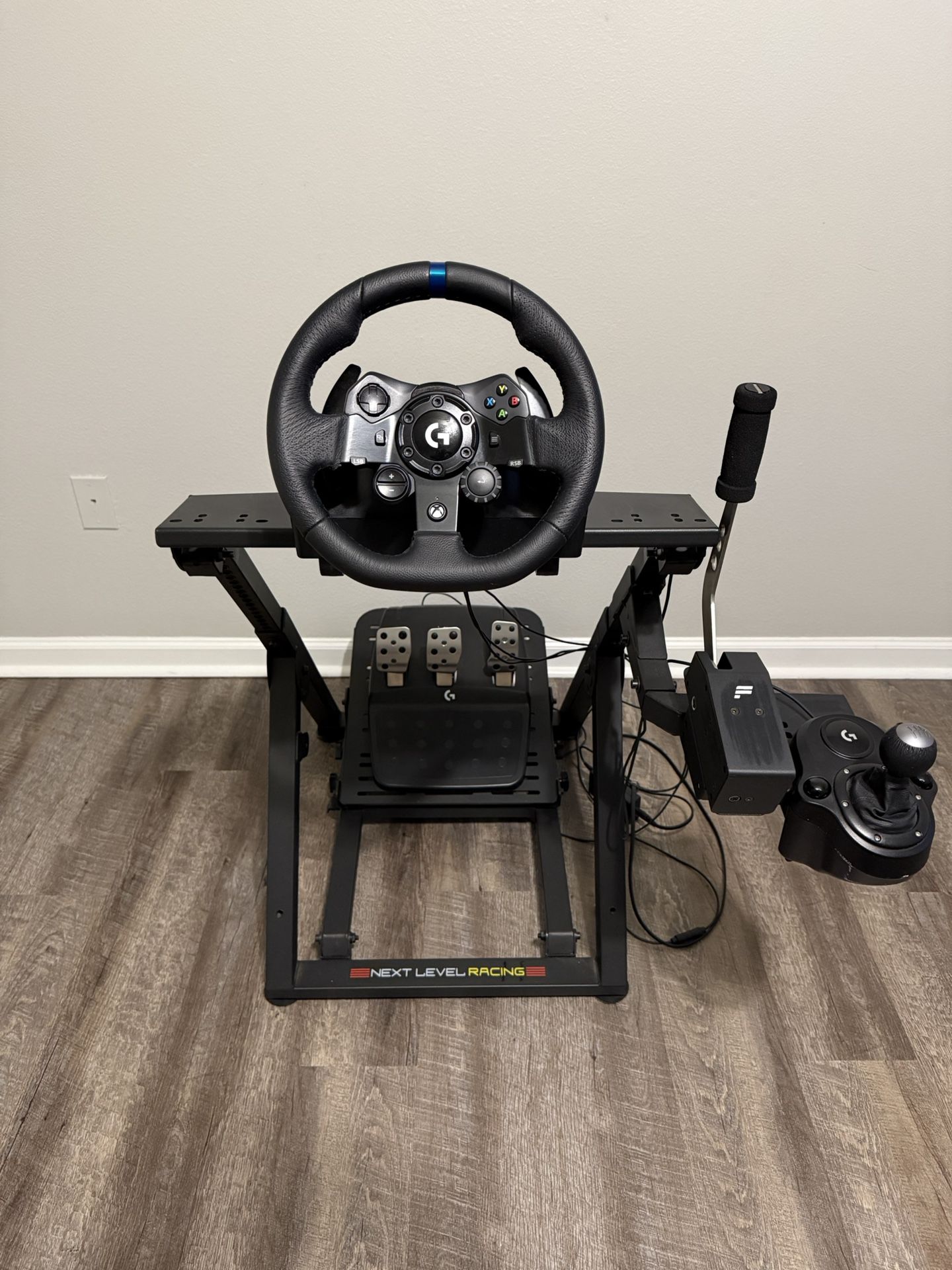 Logitech G923 - Full Set Up (Pc & Xbox)