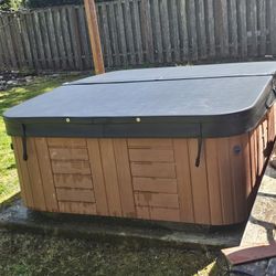 Hot Tub Cover Brand New (Black) 