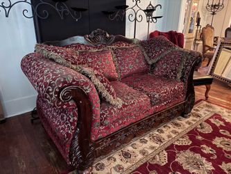Solid Wood Ornate Sofa / Victorian Style Couch – Excellent Condition