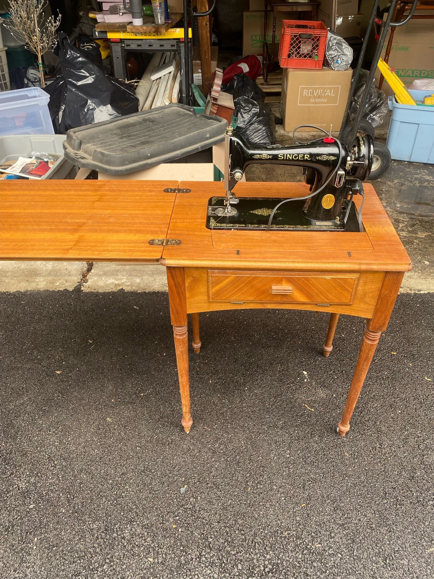 Singer Sewing Machine And Cabinet