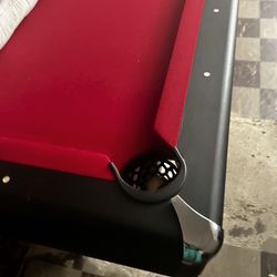 8 Foot Pool Table 