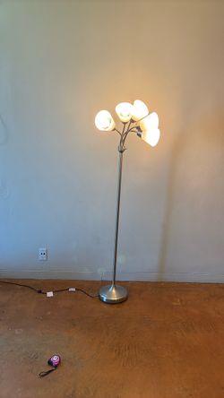 5 bulb flexible standing lamp