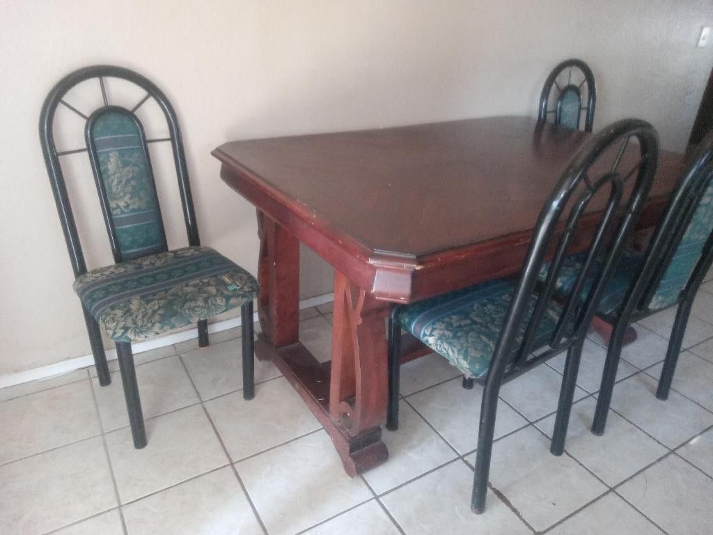 Kitchen Table