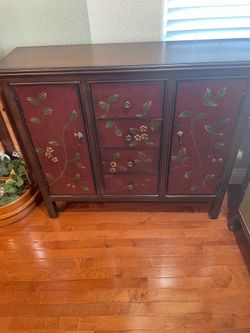 Decorative chest