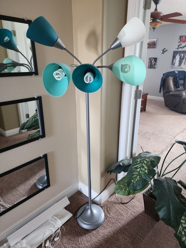 5-Head Floor Lamp-Metal