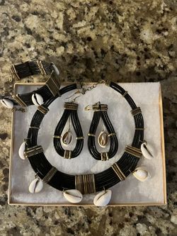 Necklace Earrings And bracelet