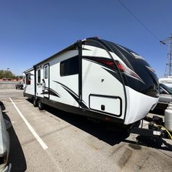 2018 32 Foot  Heartland North Trail CALIBER