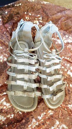 Sandals sz 12 children place