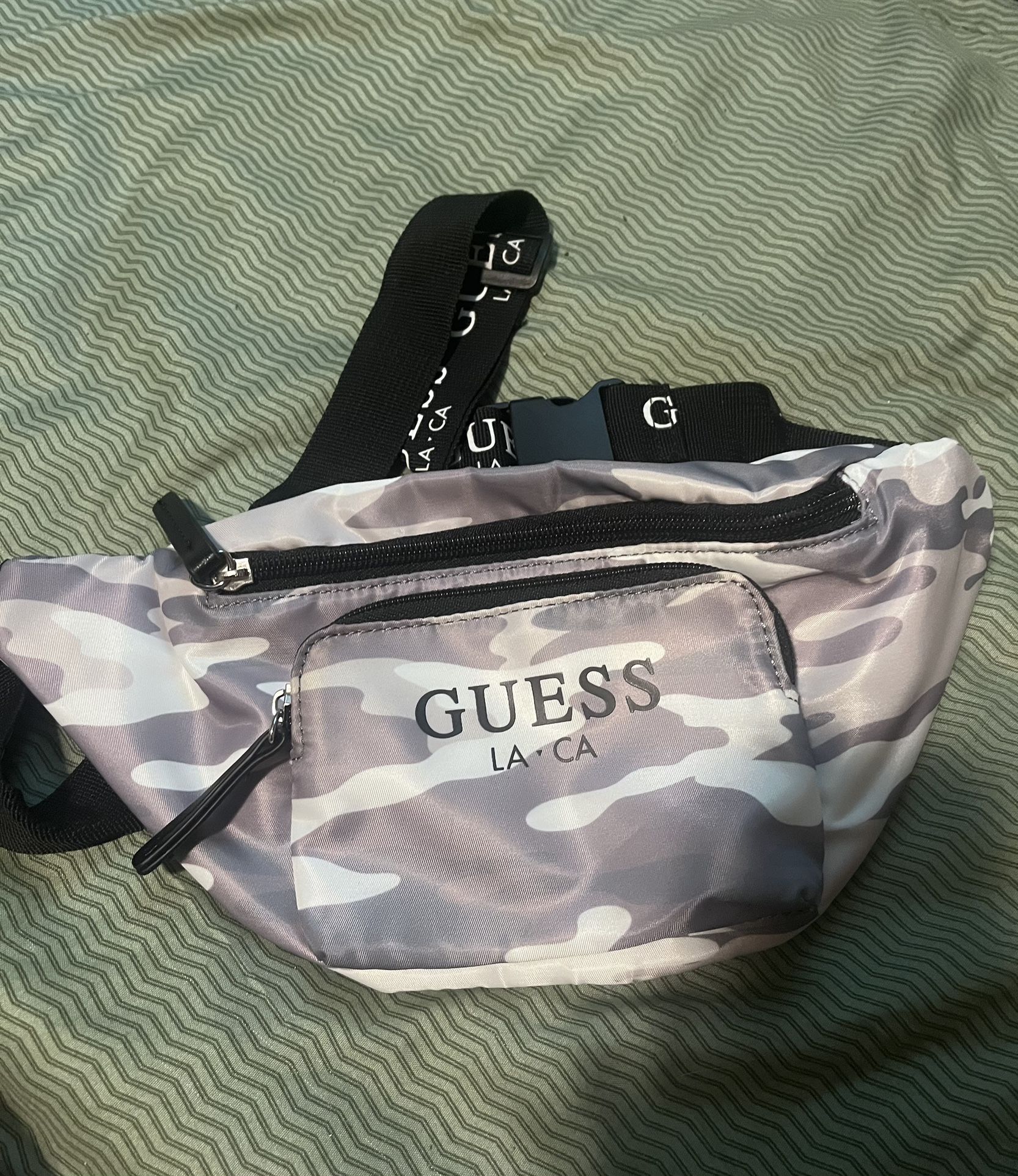 Guess Fanny Pack