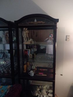Curio cabinet