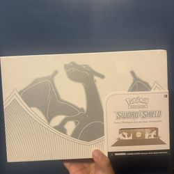 Pokemon TCG Charizard Premium Collection 